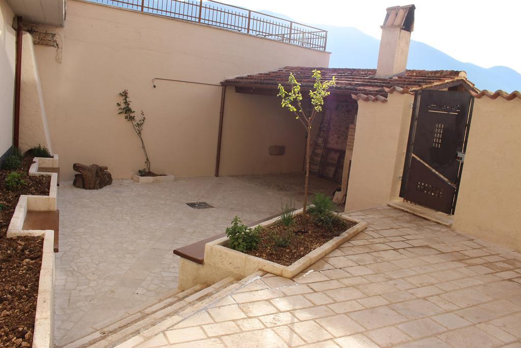 Apartamento Lu Passittu Norcia Exterior foto